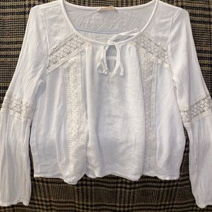 white hollister detailed tied blouse